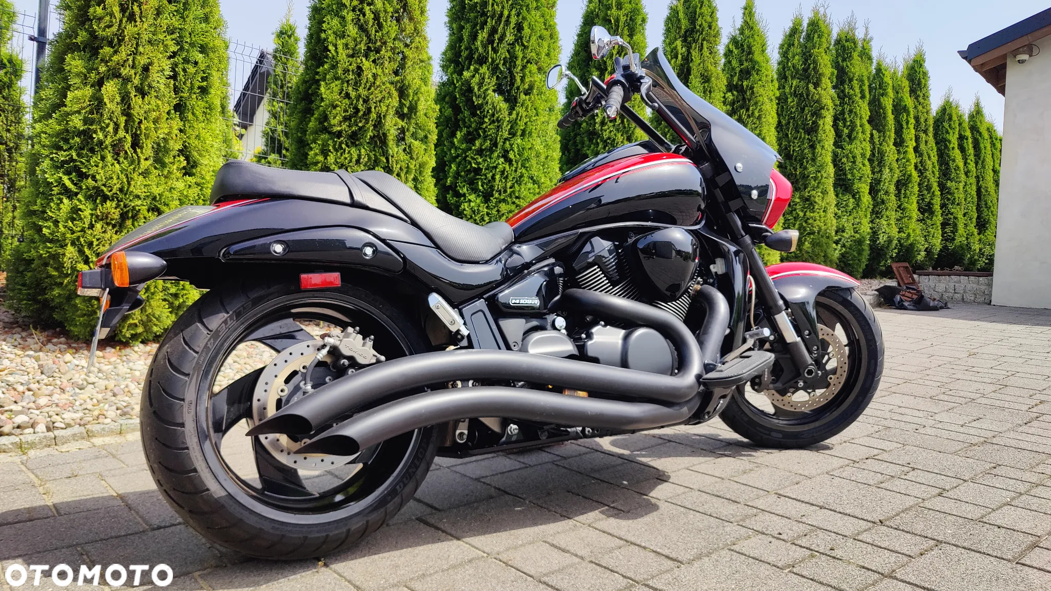 Suzuki Intruder - 13