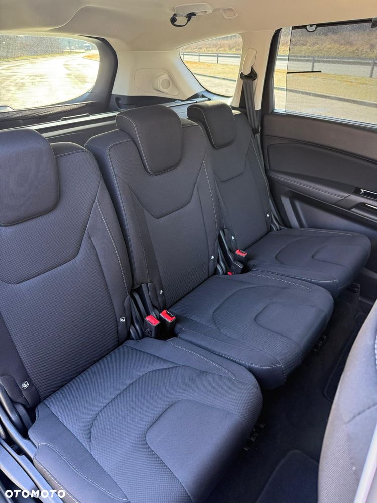 Ford S-Max 2.0 EcoBlue Titanium - 11