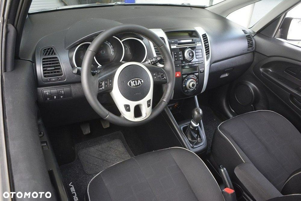 Kia Venga 1.4 M - 11