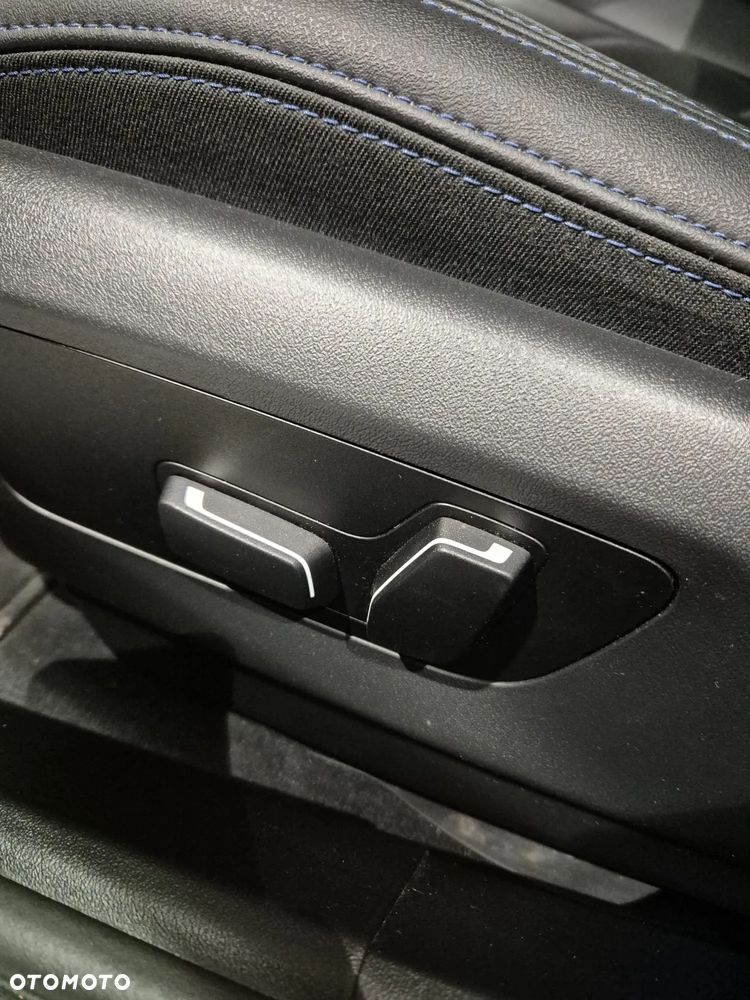 BMW Seria 5 520d xDrive mHEV M Sport - 10