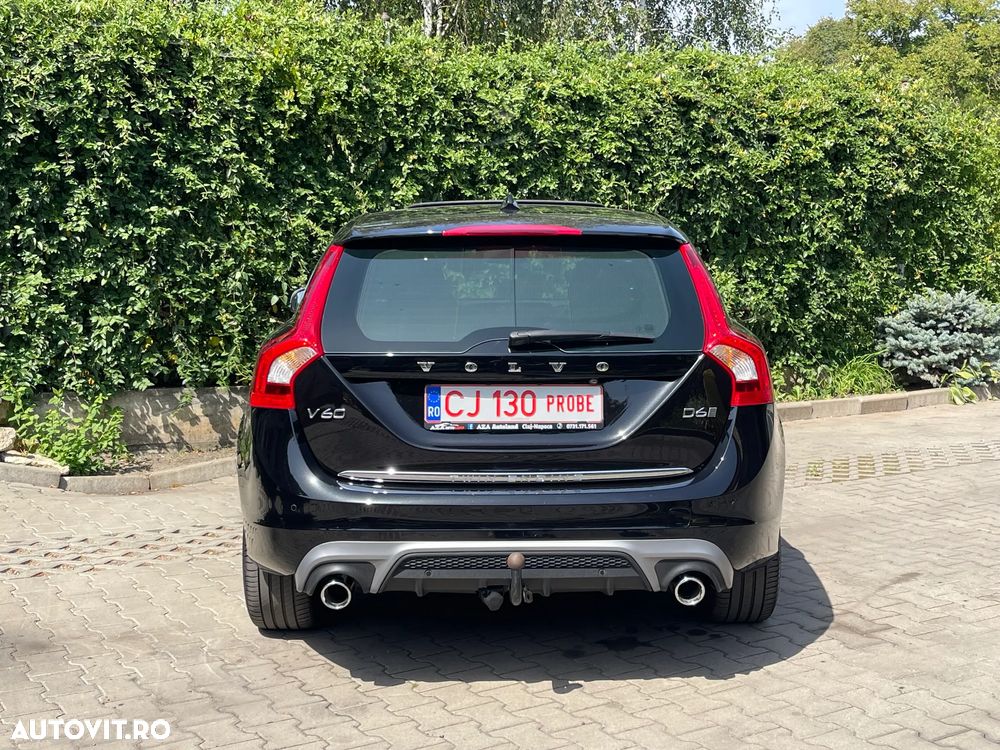 Volvo V60 D6 Twin Engine Geartronic RDesign - 12