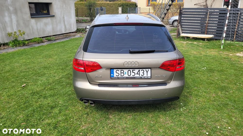 Audi A4 Avant 2.0 TDI - 5