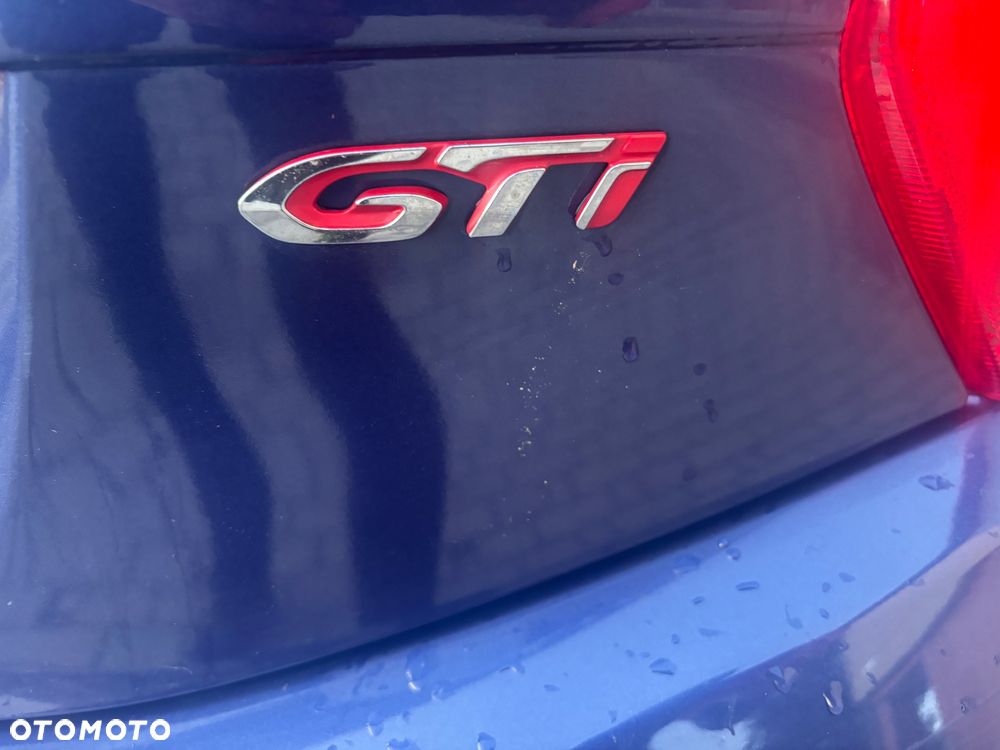 Peugeot 208 1.6 THP GTi - 31