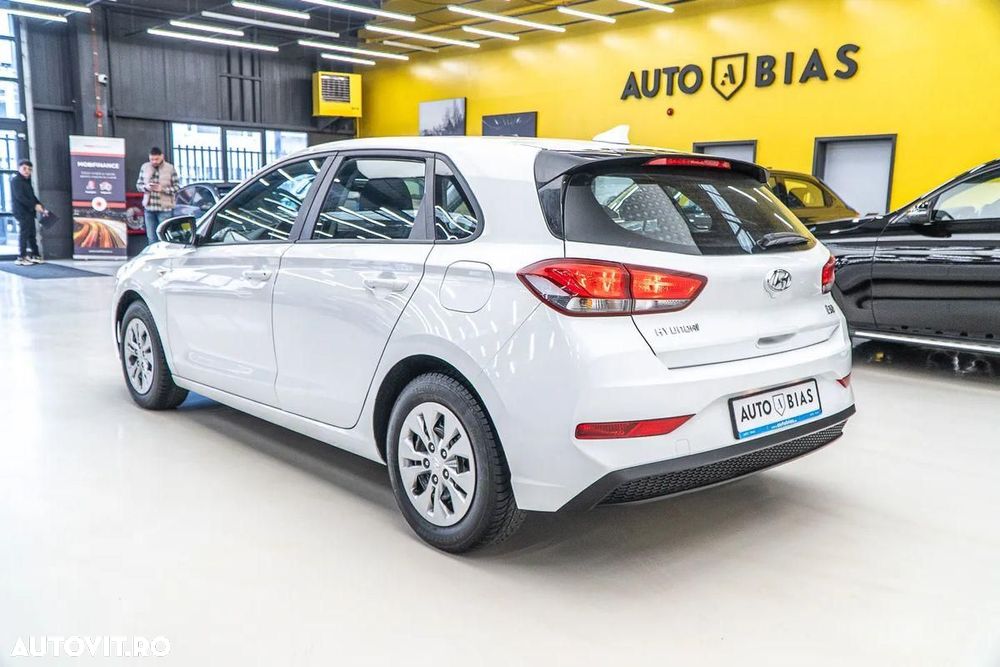 Hyundai i30 1.5 110CP 5DR M/T Comfort - 6