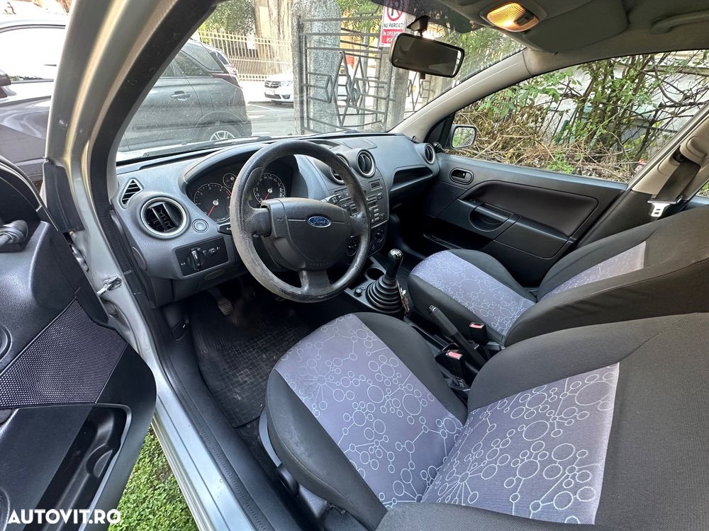 Ford Fiesta 1.4i Comfort - 6