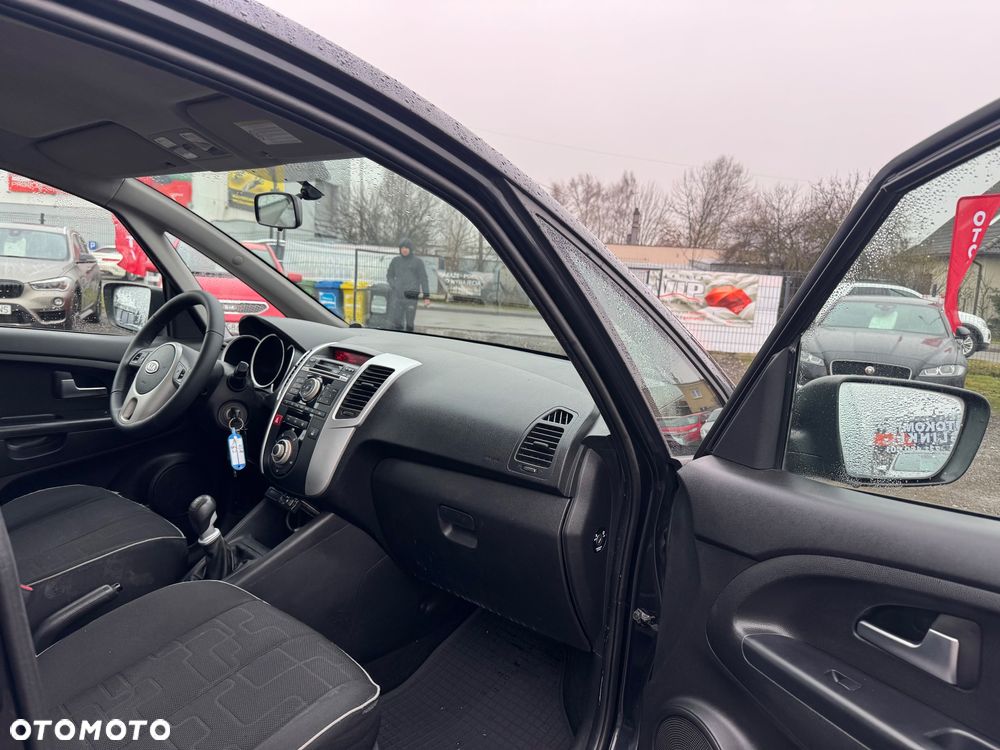 Kia Venga 1.6 CVVT Spirit - 21