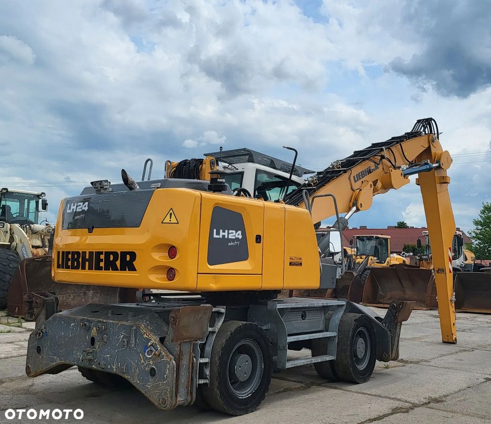 Liebherr LH 24 M - 6