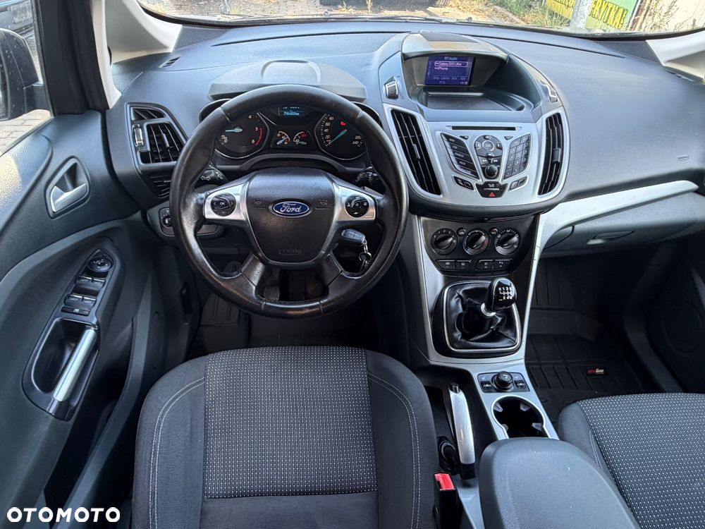 Ford C-MAX - 11