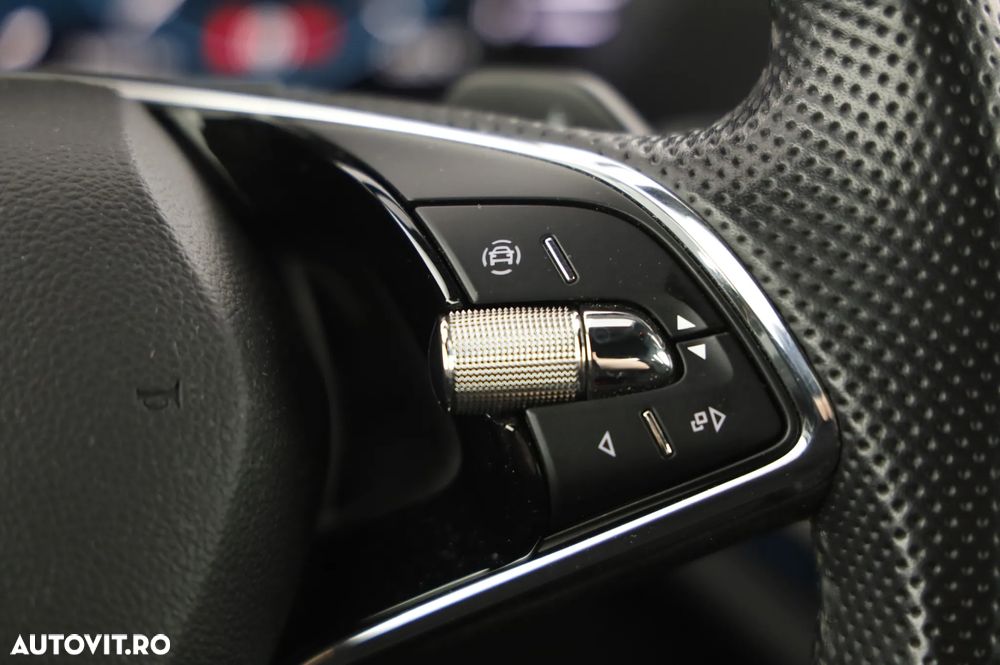 Skoda Octavia 1.4 TSI DSG Clever - 20