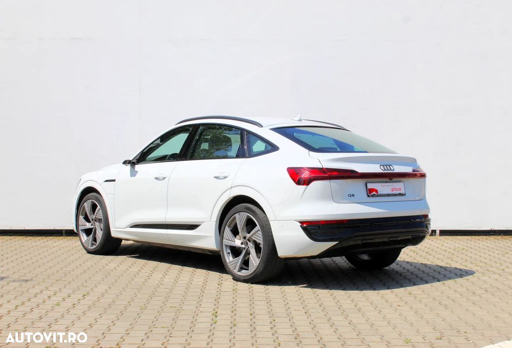 Audi Q8 Sportback e-tron 55 quattro Advanced - 4