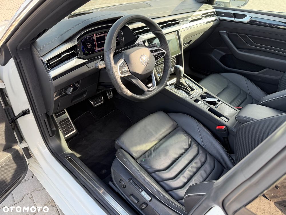 Volkswagen Arteon 2.0 TDI SCR 4Motion DSG R-Line - 16