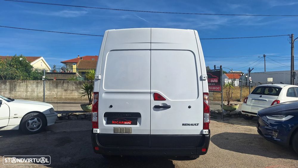 Renault Master 2.3 dci L2H2 hka 3.3t Caixa Automática - 7