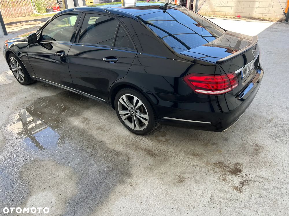 Mercedes-Benz Klasa E 220 BlueTEC 7G-TRONIC Elegance - 4