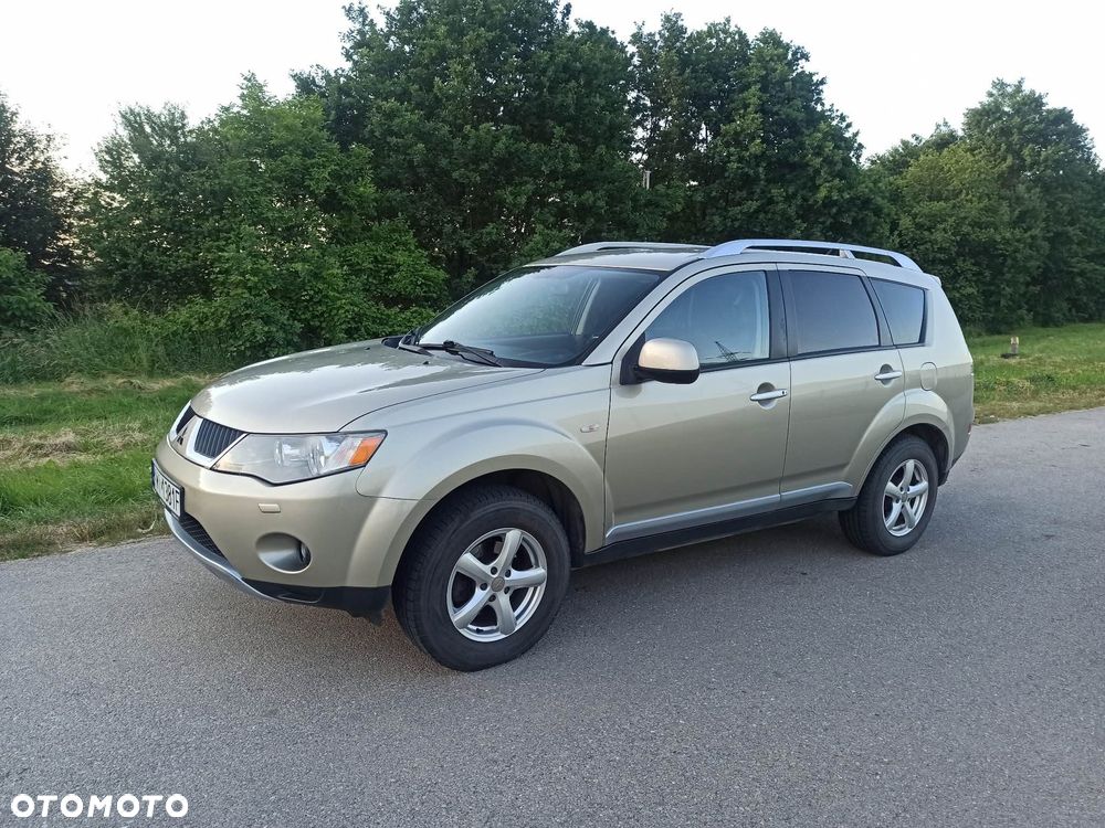 Mitsubishi Outlander 2.0 DID Intense - 1