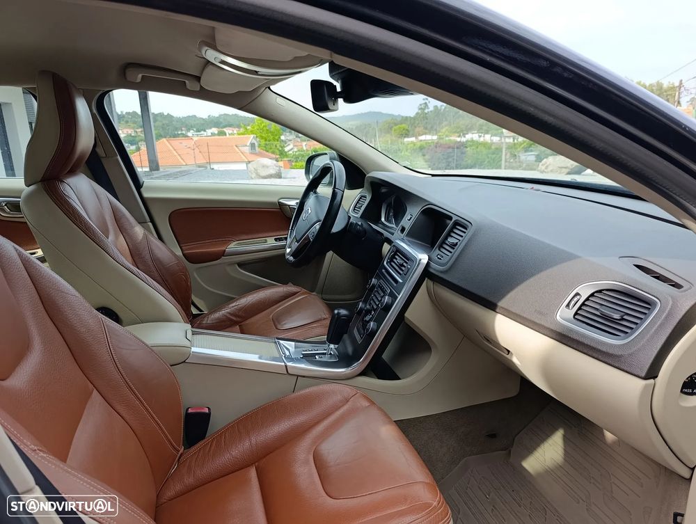 Volvo S60 T5 Powershift Summum - 25