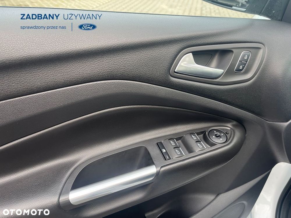 Ford Kuga 1.5 EcoBoost 2x4 ST-Line - 12