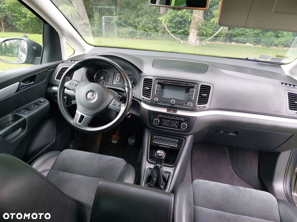 Volkswagen Sharan 2012 photo 4