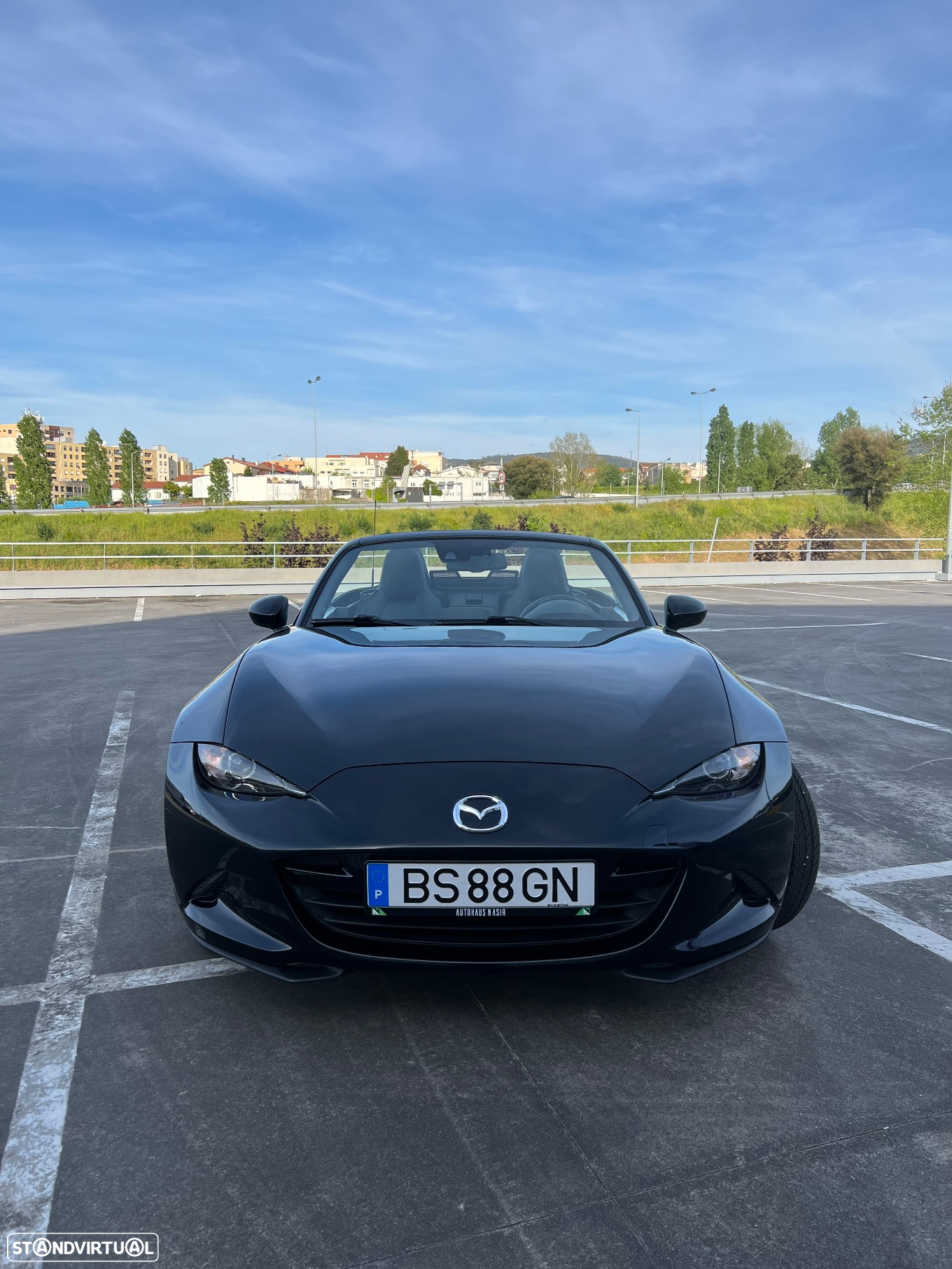 Mazda MX-5 SKYACTIV-G 131 Exclusive-Line - 2