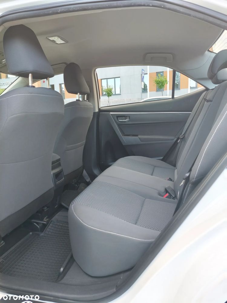 Toyota Corolla 1.4 D-4D Comfort - 11