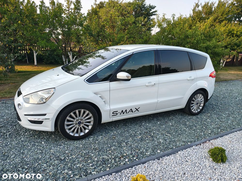 Ford S-Max - 17