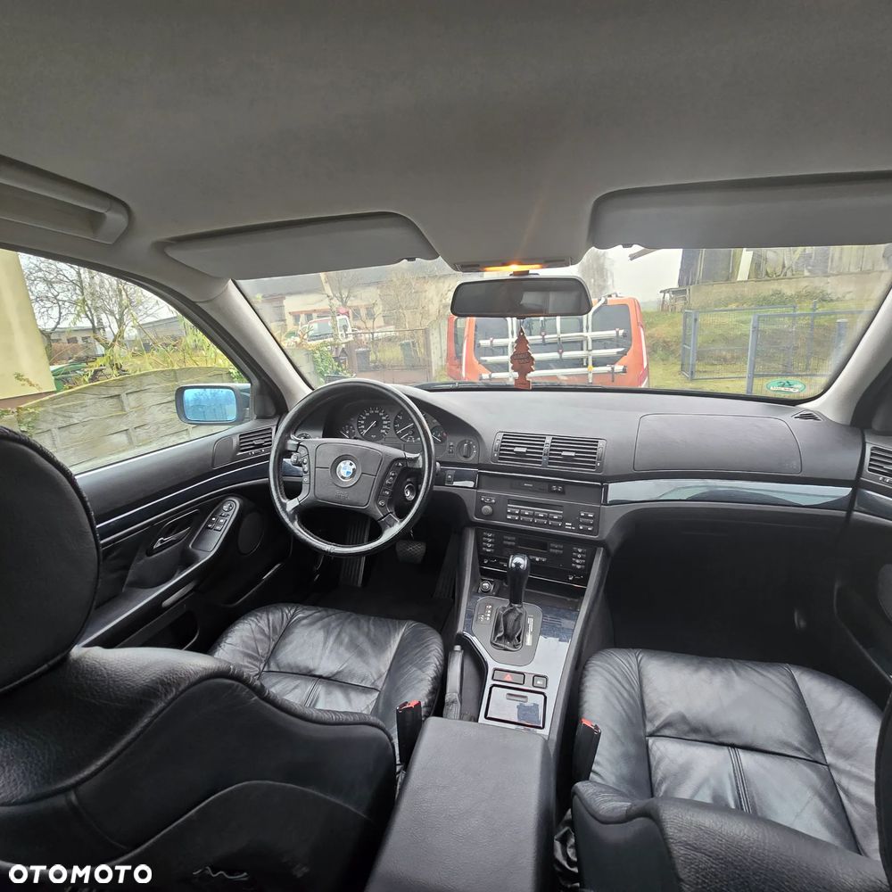BMW Seria 5 - 11