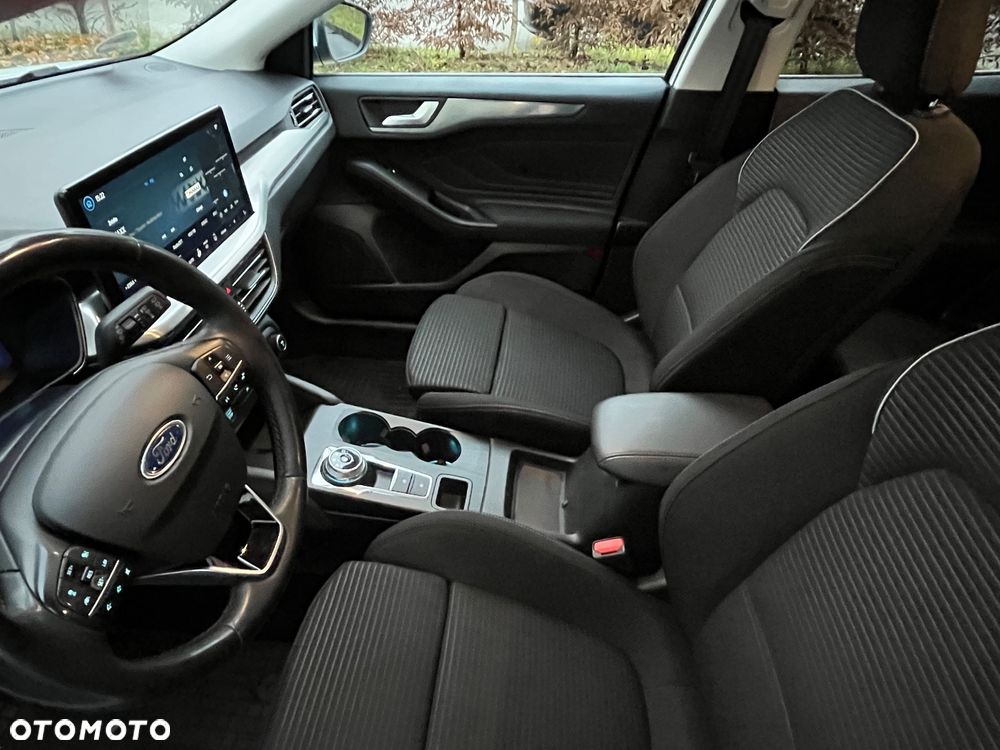 Ford Focus 1.5 EcoBlue Start-Stopp-System TITANIUM X - 17