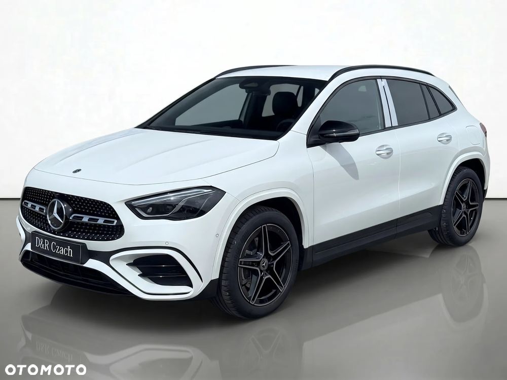 Mercedes-Benz GLA - 4