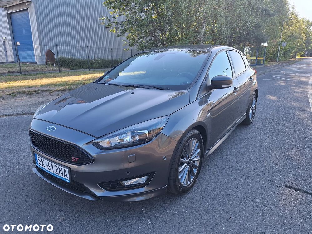 Ford Focus 1.5 EcoBoost ST-Line Red ASS - 1