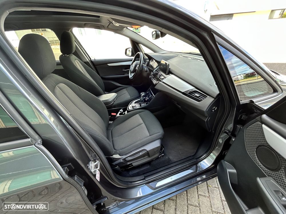 BMW 225xe Active Tourer - 13