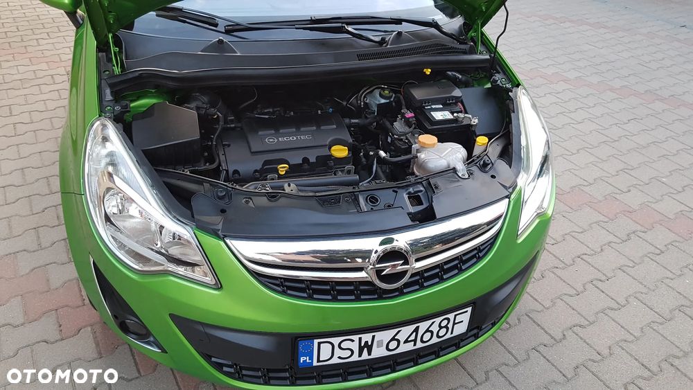 Opel Corsa 1.4 16V Enjoy - 33
