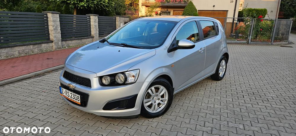 Chevrolet Aveo 1.4 LT S/S - 6