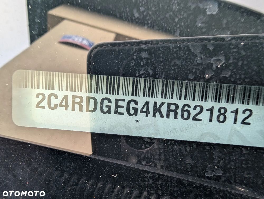 Dodge Grand Caravan - 16