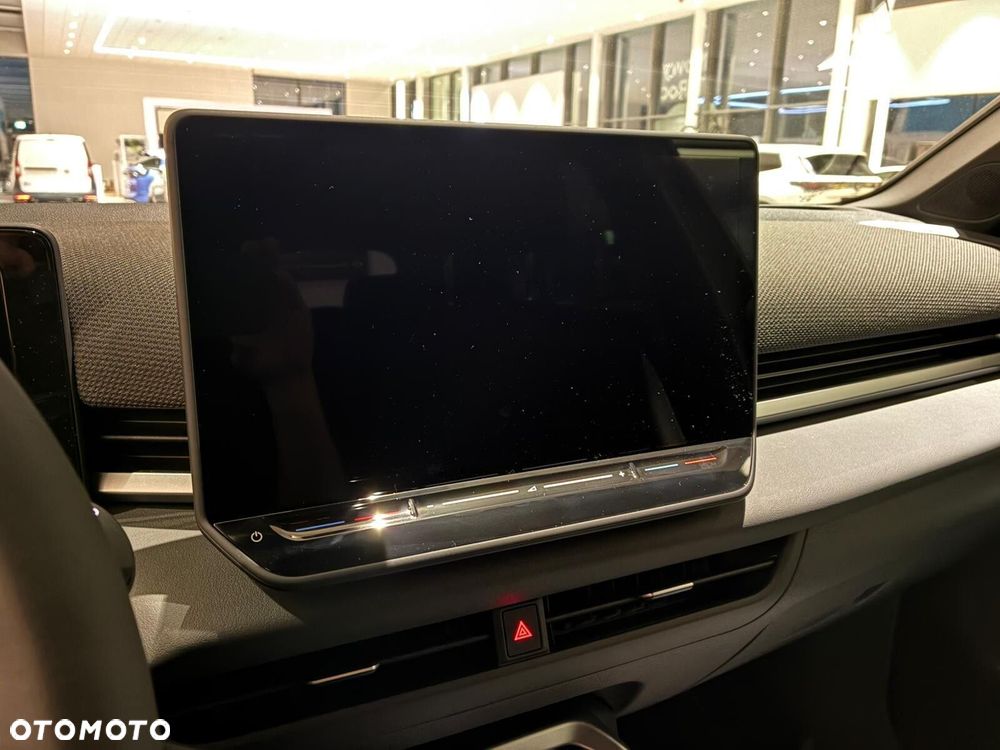 Volkswagen T-Roc - 17