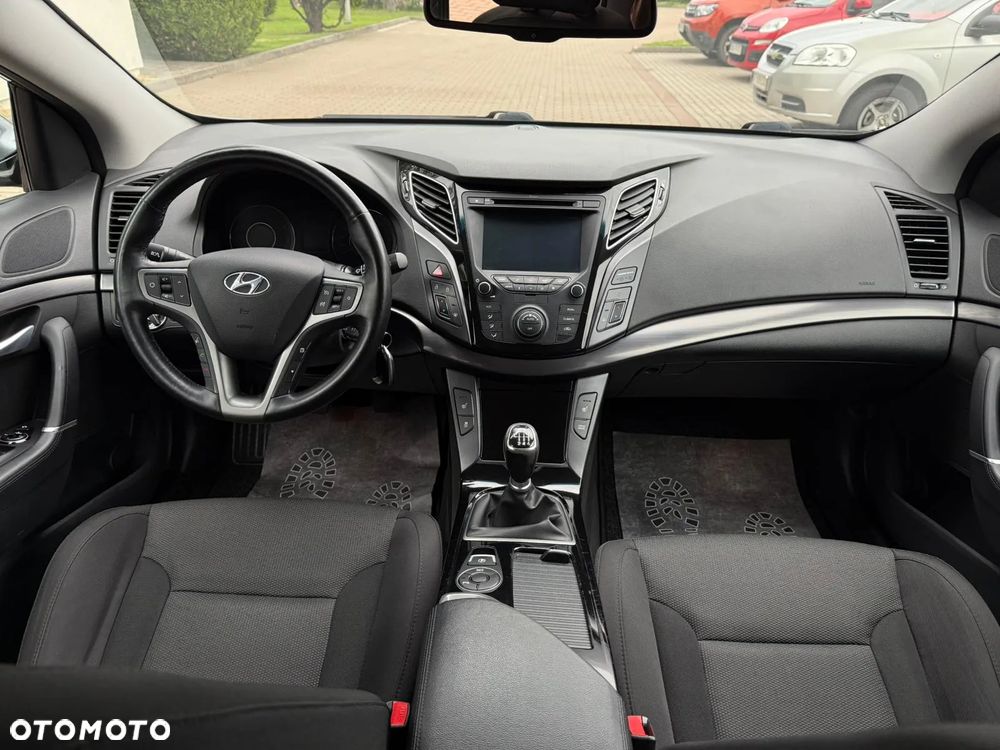 Hyundai i40 1.6 GDI Comfort + - 29