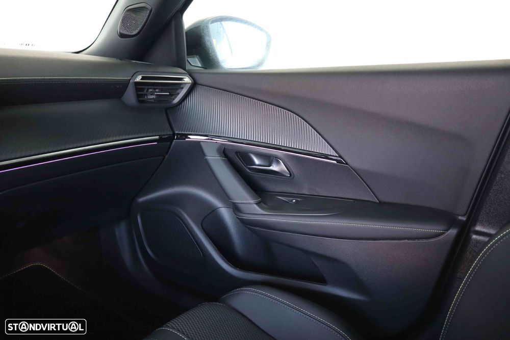 Peugeot e-2008 54 kWh GT - 25