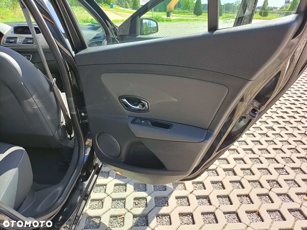 Renault Megane 1.6 16V Dynamique Euro5 - 28