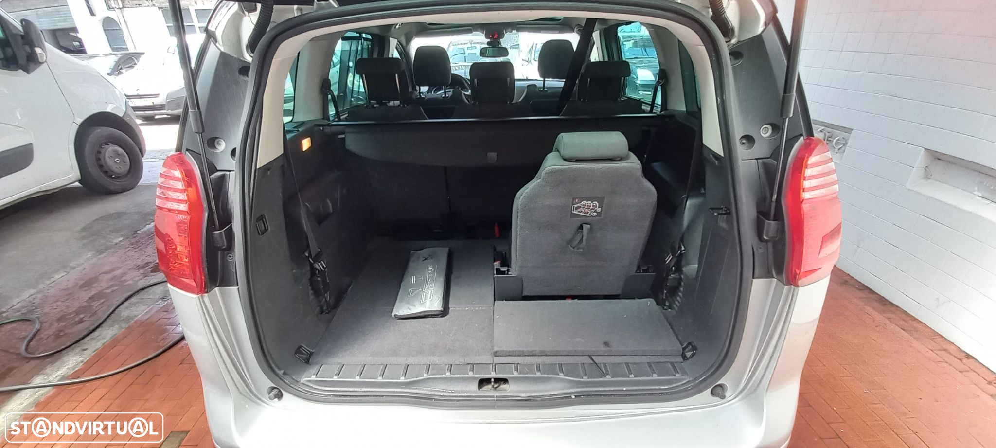Peugeot 5008 1.6 E-HDi Style 2-Tronic - 15