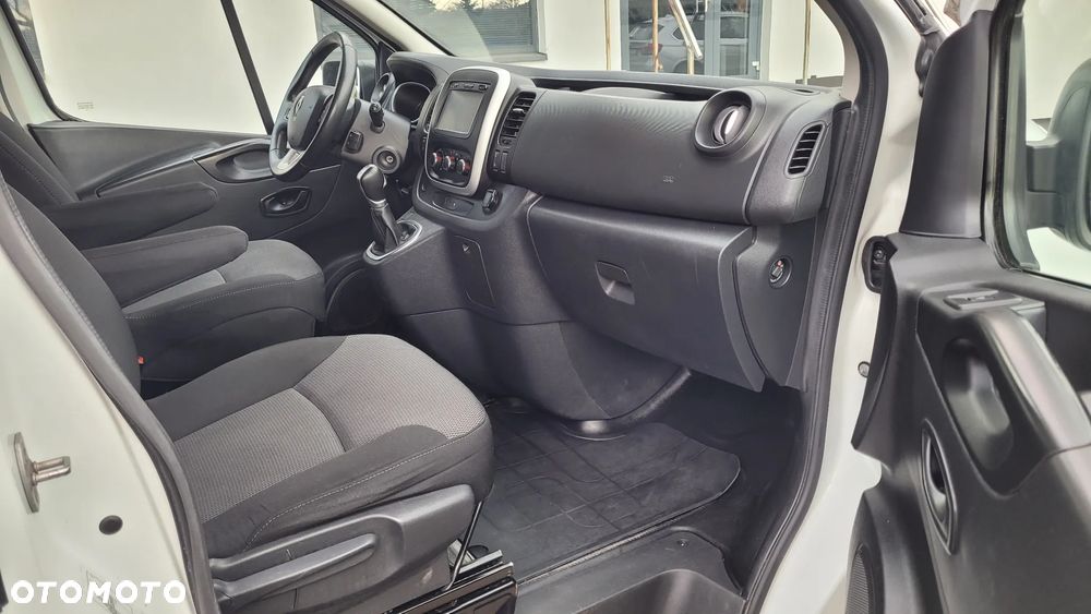 Renault Trafic - 18