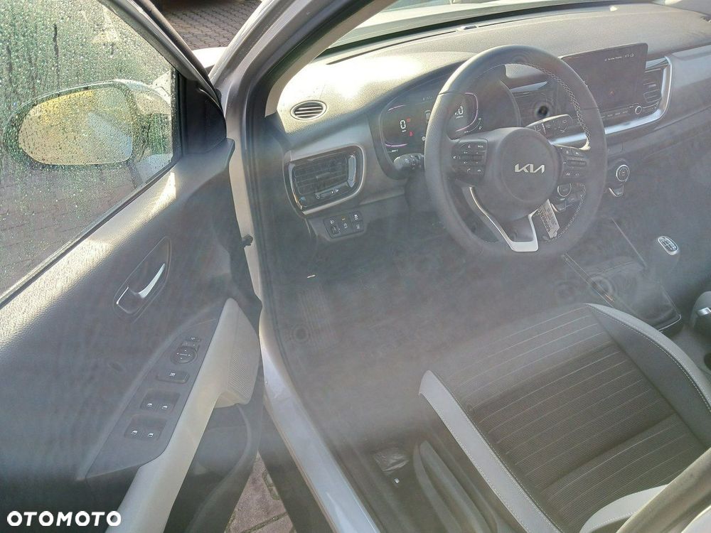 Kia Stonic 1.0 T-GDI L - 3