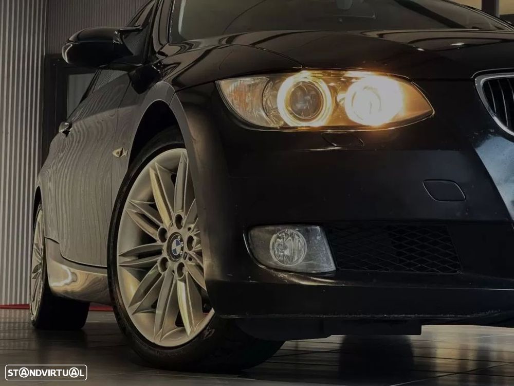 BMW 320 i Coupe - 20