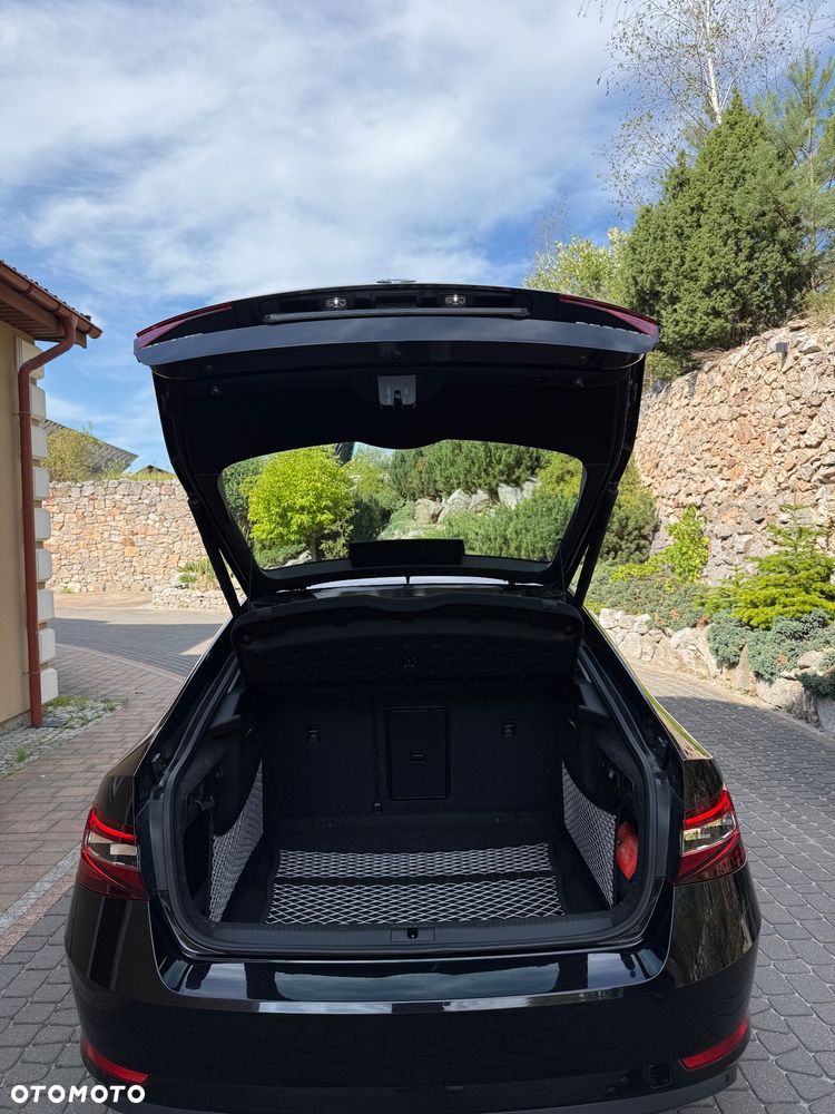 Skoda Superb 1.5 TSI ACT Ambition - 21