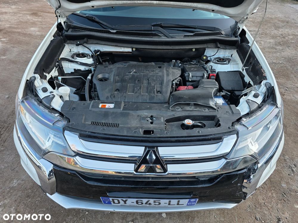Mitsubishi Outlander 2.2 DI-D 4WD Intense - 7
