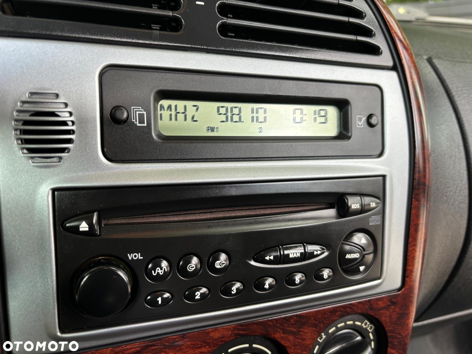 Citroën Xsara 1.4i Prestige - 15