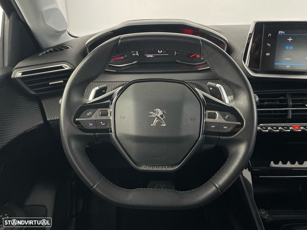 Peugeot 208 1.2 PureTech Allure EAT8 - 14