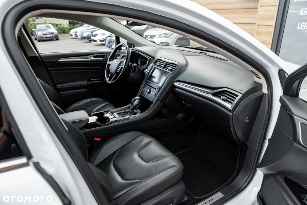 Ford Mondeo 2.0 TDCi PowerShift-Aut Allrad Business Edition - 24
