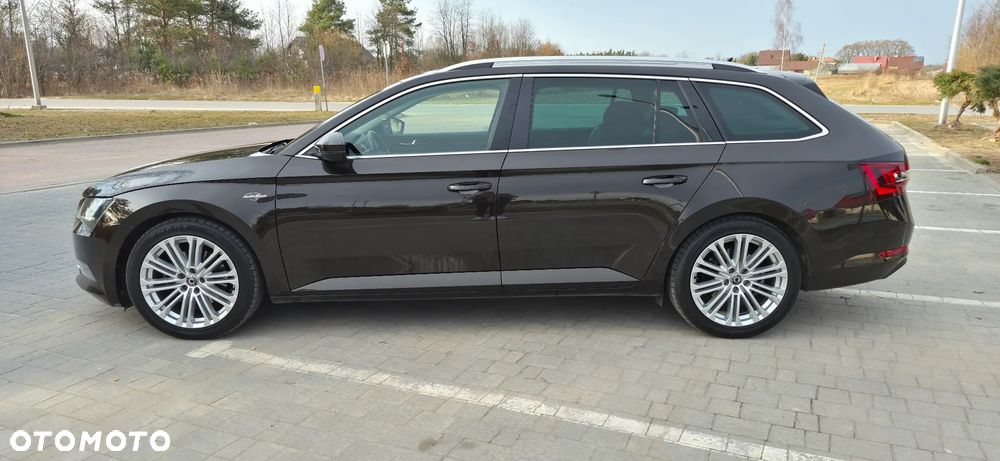 Skoda Superb 2.0 TDI L&K - 21