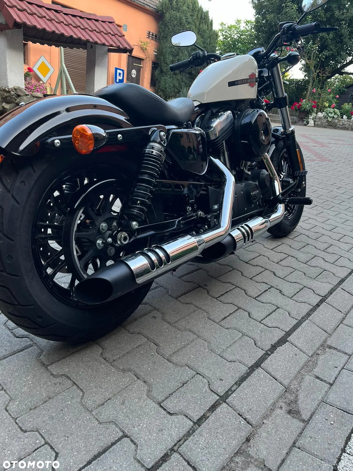 Harley-Davidson Sportster Forty-Eight - 13