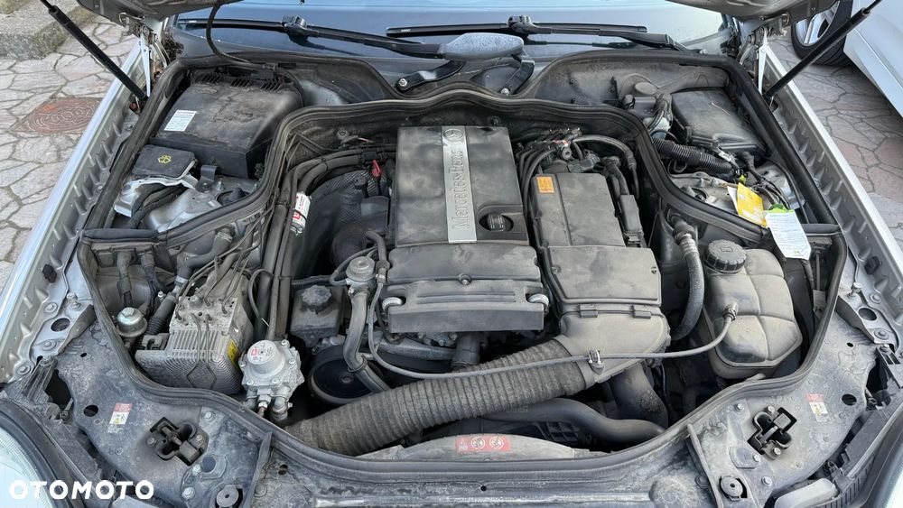 Mercedes-Benz Klasa E 200 Kompressor Automatik Avantgarde - 25