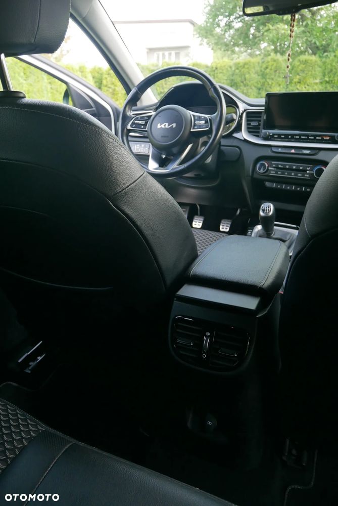 Kia Ceed 1.5 T-GDI Business Line - 22