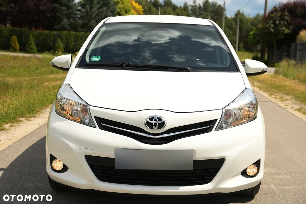 Toyota Yaris - 10